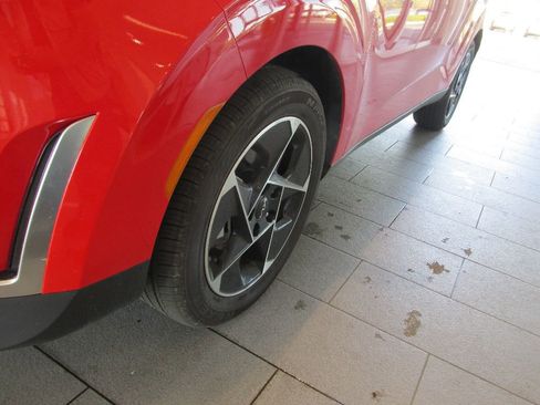 Used 2025 Kia Soul EX image 14