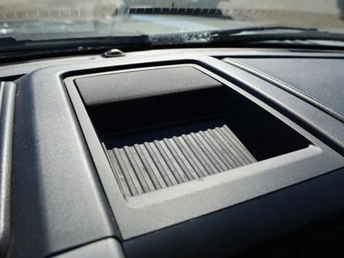 Used 2016 Ford F150 Lariat image 24