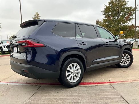 Used 2025 Toyota Grand Highlander FWD image 6