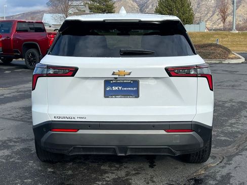 Certified 2025 Chevrolet Equinox LT image 10