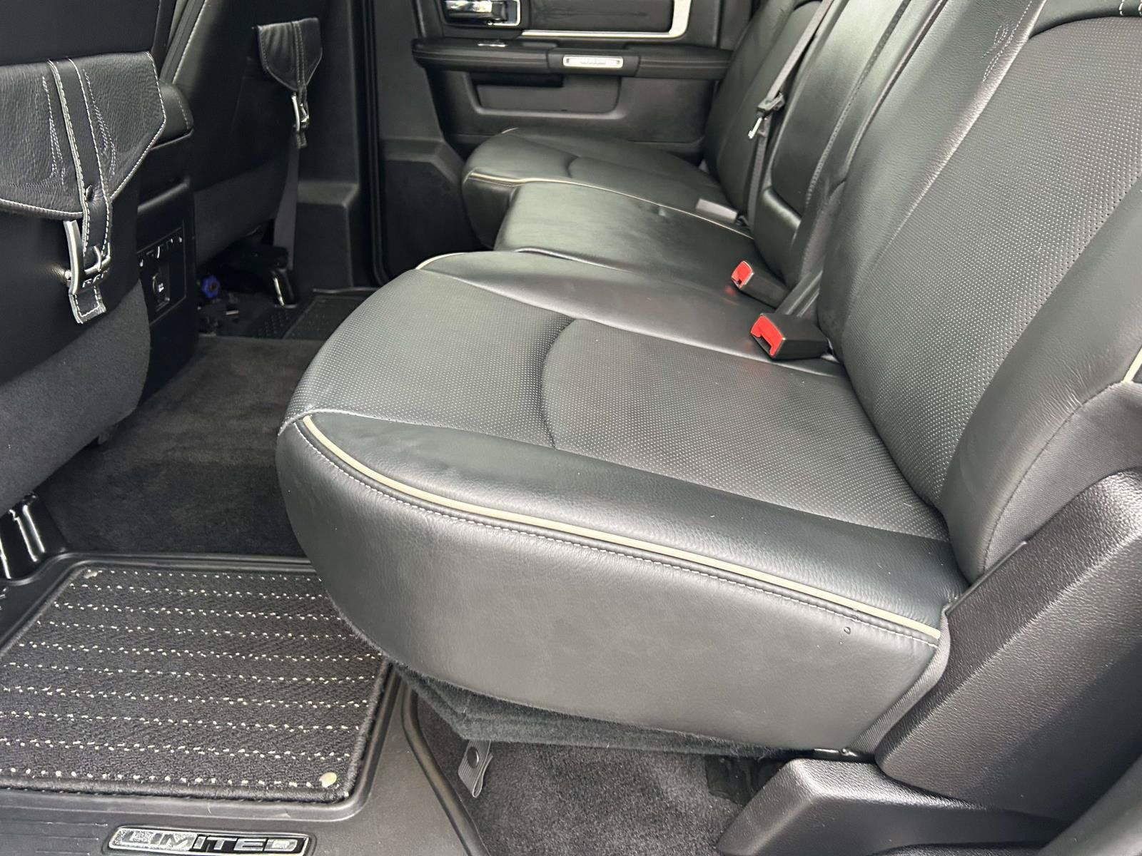 Used 2016 RAM 2500 Limited AWD/4WD image 17