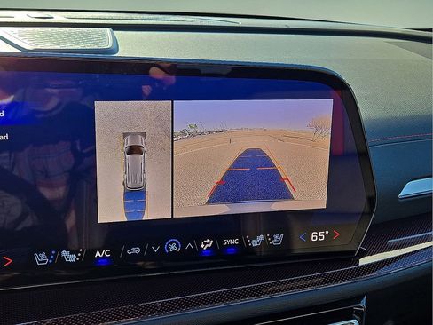 Used 2024 Chevrolet Traverse RS w/ LPO, Floor Liner Package image 29