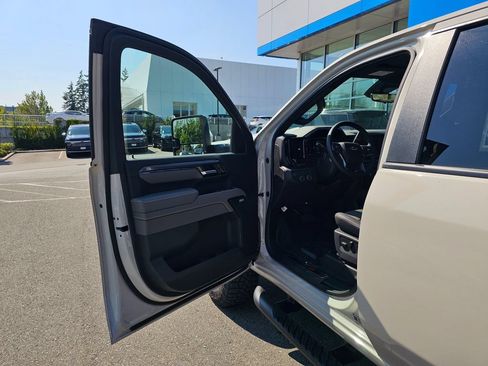 New 2026 Chevrolet Silverado 2500 ZR2 AWD/4WD image 19