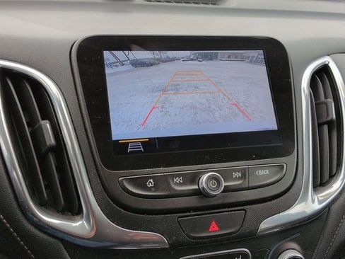 Used 2019 Chevrolet Equinox Premier image 18