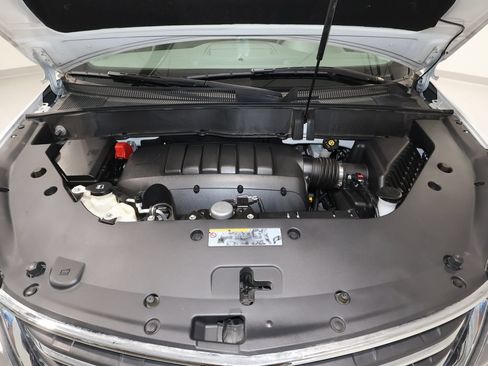 Used 2017 Chevrolet Traverse LT FWD image 19