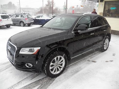 Used 2016 Audi Q5 2.0T Premium Plus w/ Technology Package image 4