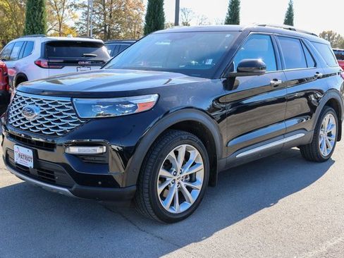 Used 2022 Ford Explorer Platinum w/ Technology Package image 6