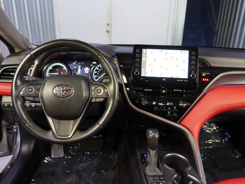 Used 2022 Toyota Camry XSE image 20