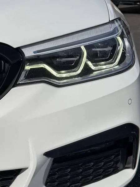 Used 2020 BMW 530i RWD image 9