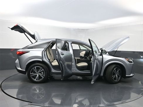 Used 2023 Lexus RX 350 Premium image 36