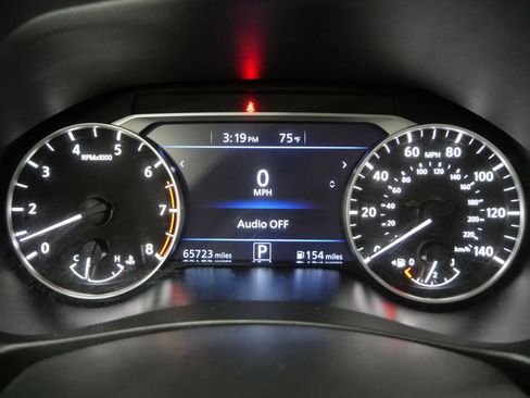 Used 2024 Nissan Altima 2.5 SR FWD image 15