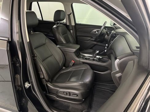 Used 2021 Chevrolet Traverse Premier w/ Redline Edition image 22