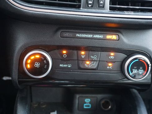 Used 2021 Ford Escape S image 10