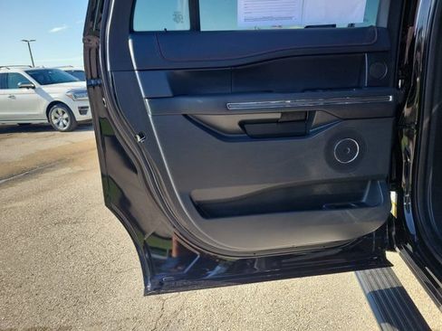 Certified 2022 Ford Expedition Max Limited AWD/4WD image 15