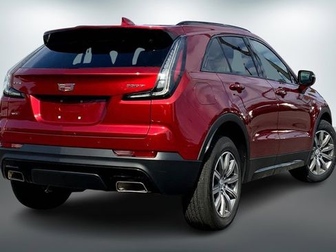 Used 2022 Cadillac XT4 Sport w/ Enhanced Visibility Package image 12