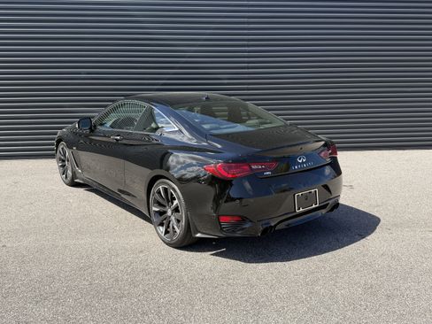 Used 2018 INFINITI Q60 3.0t Luxe w/ Sensory Package 3.0T Luxe image 3