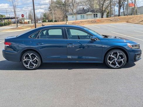 Used 2020 Volkswagen Passat 2.0T R-Line FWD image 3