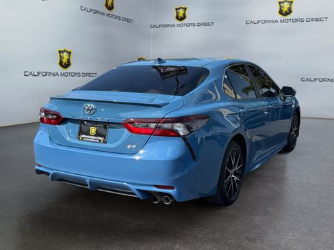 Used 2023 Toyota Camry SE FWD image 5