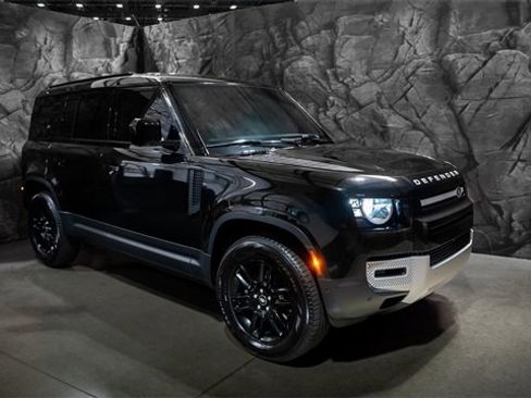 Used 2022 Land Rover Defender 110 S image 28