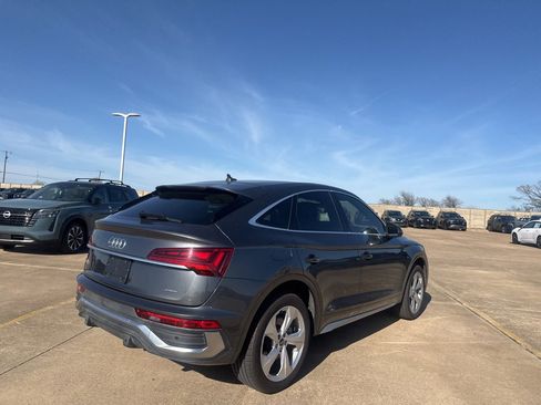 Used 2021 Audi Q5 2.0T Premium w/ Convenience Package image 17