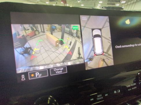 Used 2023 INFINITI QX80 Sensory w/ Cargo Package AWD/4WD image 8