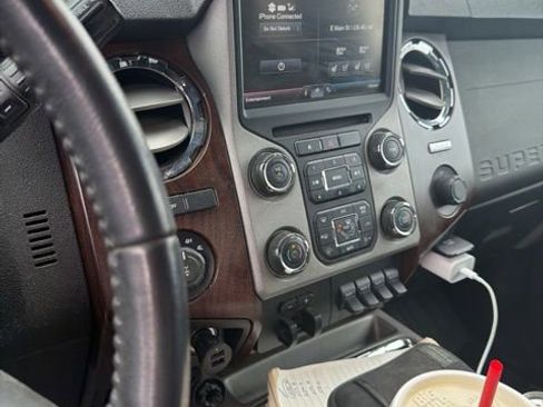 Used 2015 Ford F250 Lariat w/ Lariat Ultimate Package image 23