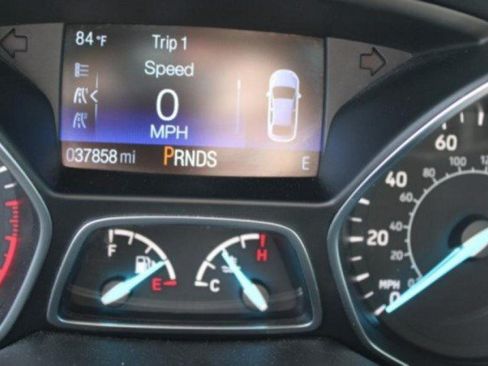 Used 2017 Ford Escape Titanium FWD image 24