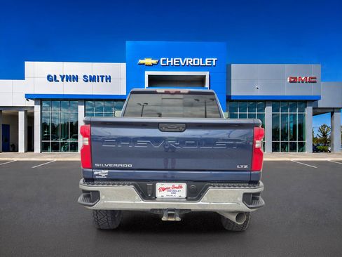 Used 2022 Chevrolet Silverado 3500 LTZ w/ LTZ Premium Package AWD/4WD image 8