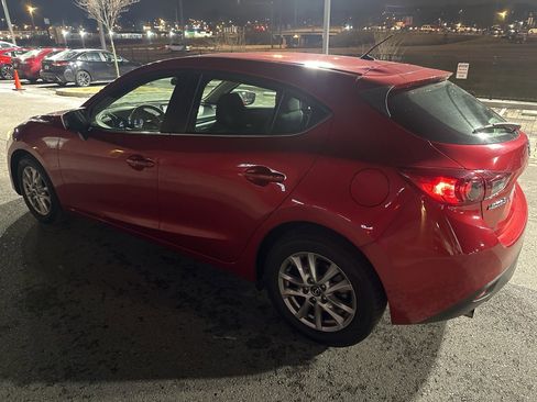 Used 2016 MAZDA MAZDA3 i Sport w/ Preferred Equipment Package image 6