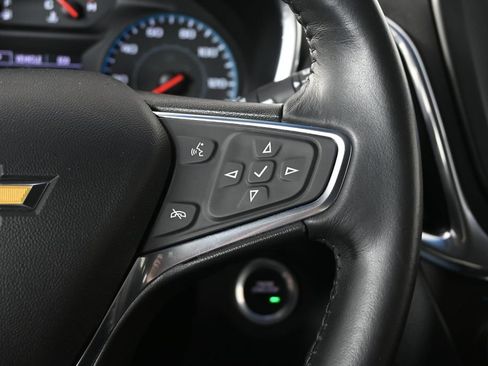 Used 2018 Chevrolet Equinox LT image 35