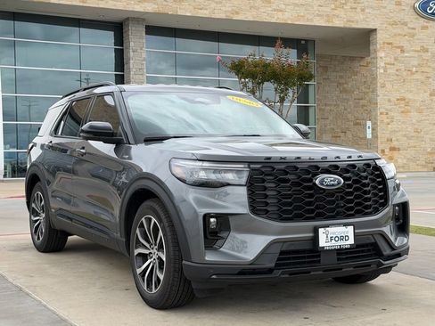 New 2026 Ford Explorer ST-Line w/ Premium Package RWD image 54