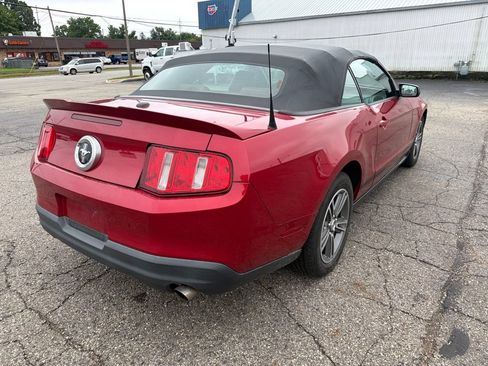 Used 2010 Ford Mustang Convertible RWD image 3