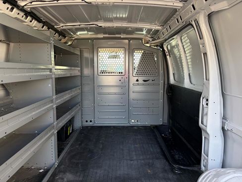 Used 2021 Chevrolet Express 2500 w/ Driver Convenience Package image 33