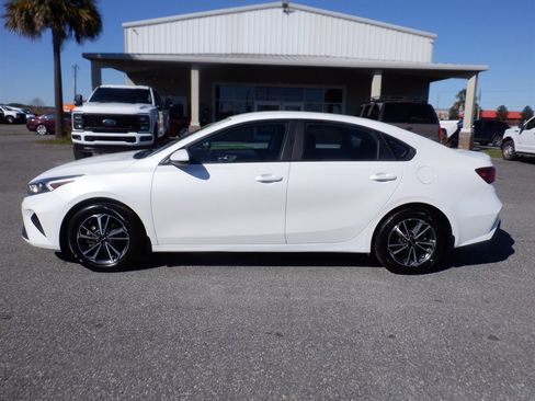 Used 2023 Kia Forte LXS image 1