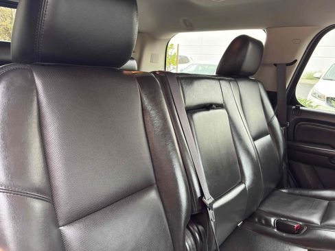 Used 2011 GMC Yukon Denali AWD/4WD image 46