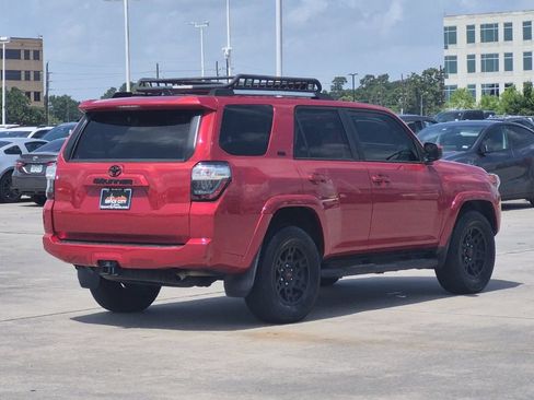 Used 2022 Toyota 4Runner SR5 RWD image 6