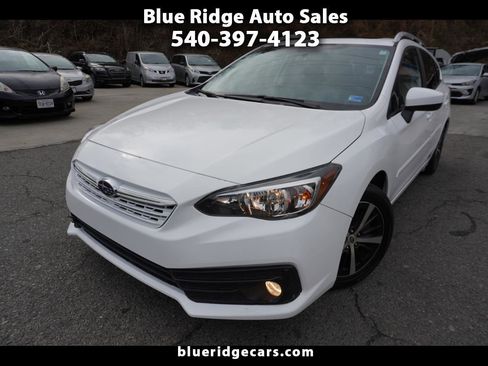 Used 2022 Subaru Impreza 2.0i Premium image 1