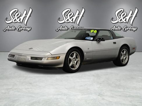 Used 1996 Chevrolet Corvette Coupe RWD image 13