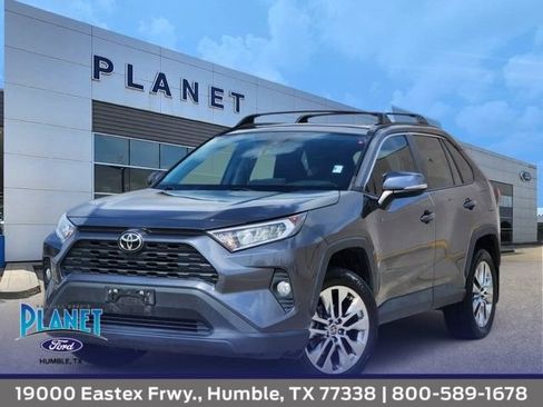 Used 2021 Toyota RAV4 XLE Premium FWD image 1