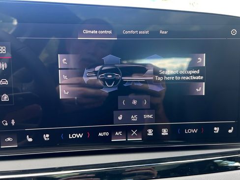 New 2025 Audi A5 2.0T Prestige image 18