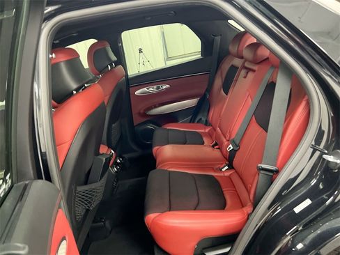 Used 2023 Genesis GV70 2.5T w/ Sport Prestige Package image 23