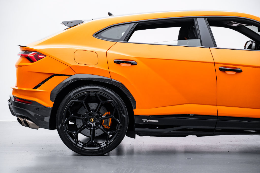 Used 2023 Lamborghini Urus Performante AWD/4WD image 23