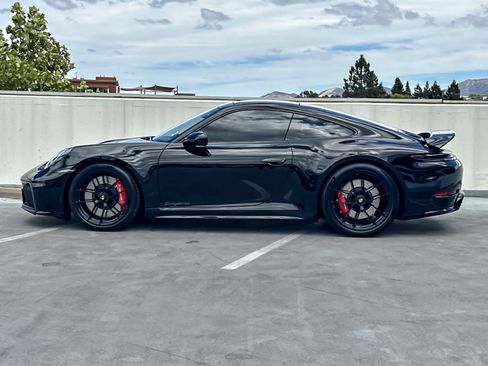 Certified 2026 Porsche 911 Carrera GTS RWD image 3