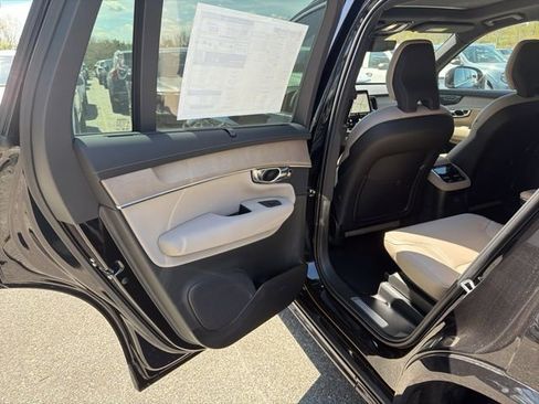 New 2026 Volvo XC90 T8 Ultra w/ Protection Package Premier AWD/4WD image 12