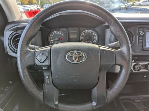 Used 2017 Toyota Tacoma SR image 20