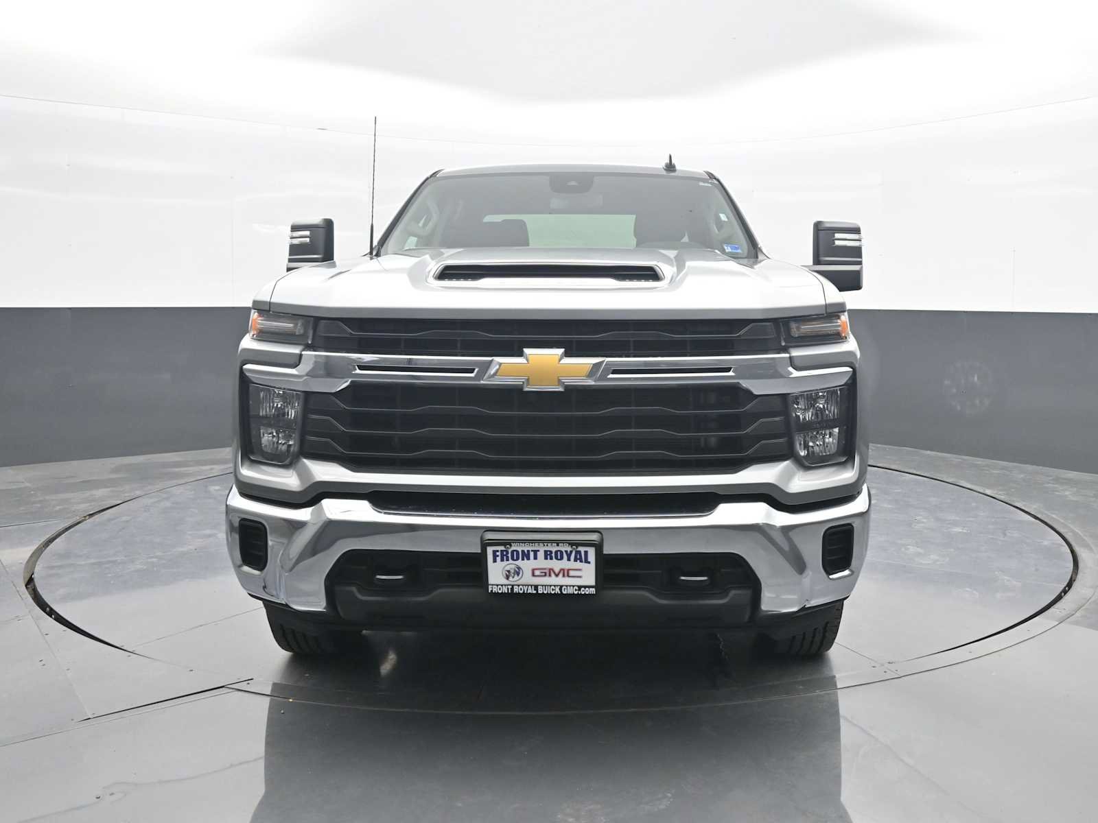 Used 2026 Chevrolet Silverado 2500 LT AWD/4WD image 3