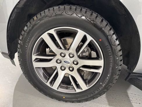 Used 2024 Ford Expedition Limited image 17