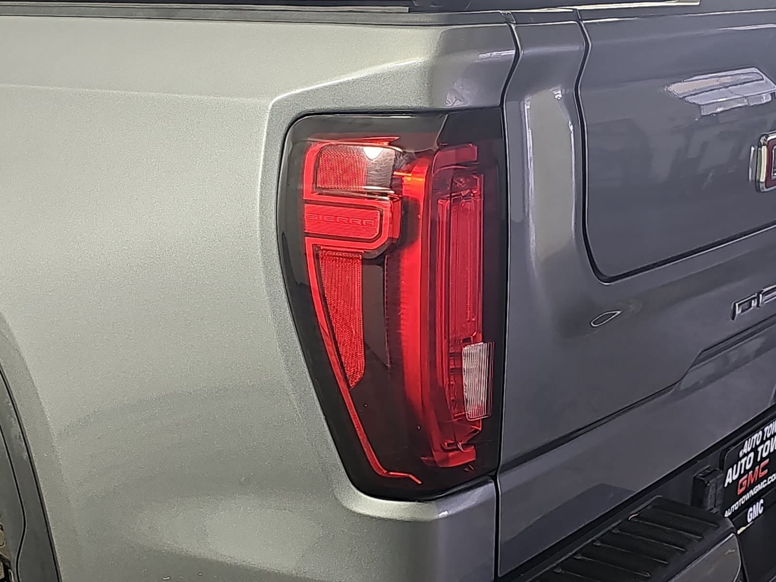 Used 2020 GMC Sierra 1500 Denali w/ Denali Ultimate Package AWD/4WD image 30