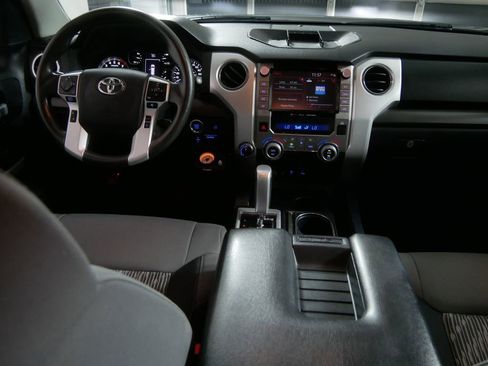 Used 2020 Toyota Tundra SR5 w/ TRD Off-Road Package AWD/4WD image 22