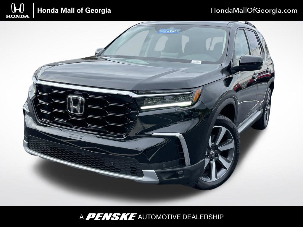 Certified 2025 Honda Pilot Touring image 1